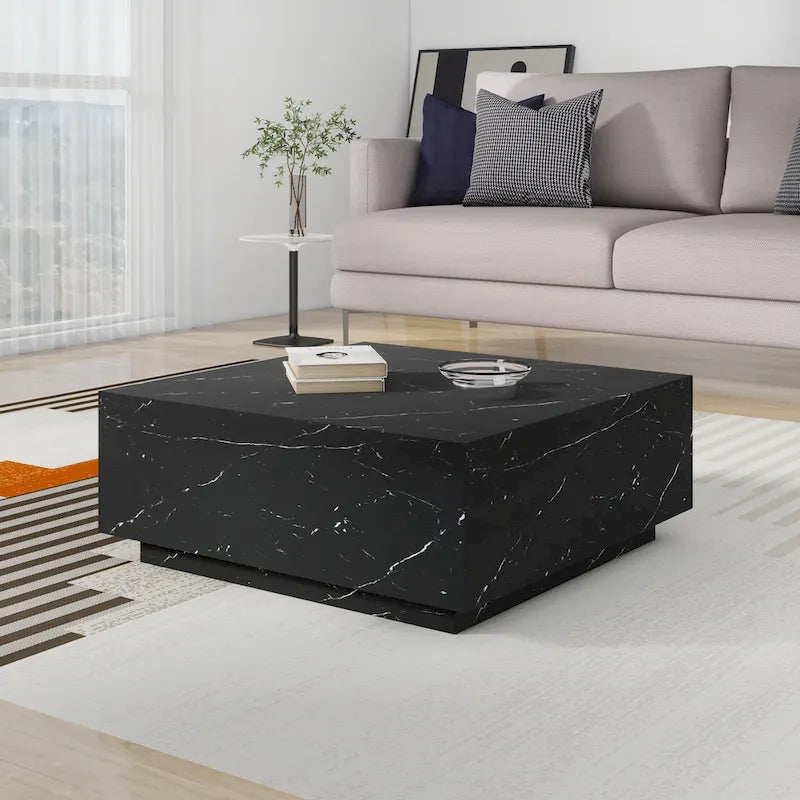 Table basse carrée en faux marbre au design discret