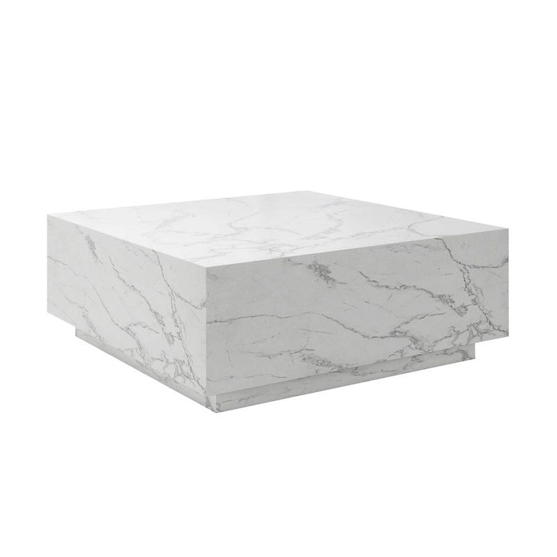 Table basse carrée en faux marbre au design discret