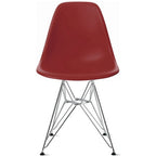 Chaise moderne en plastique moulé avec piètement chromé