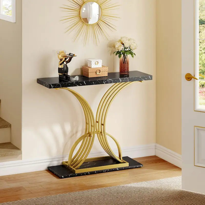 Console moderne effet marbre avec piètement en métal doré pour entrée et salon
