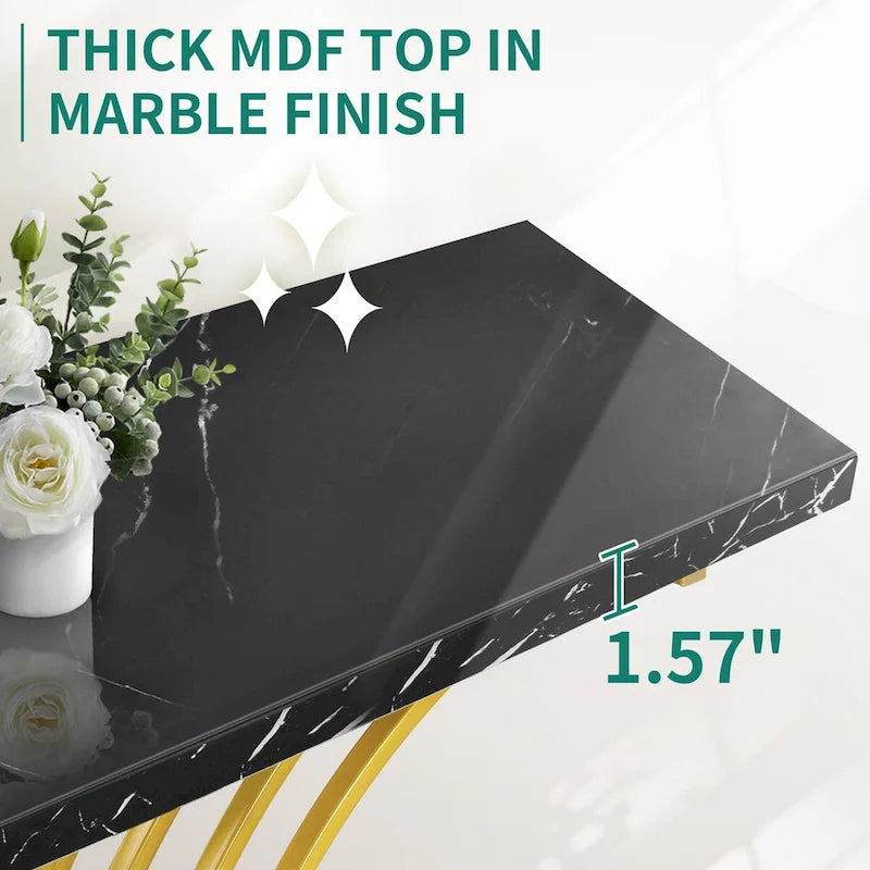 Console moderne effet marbre avec piètement en métal doré pour entrée et salon
