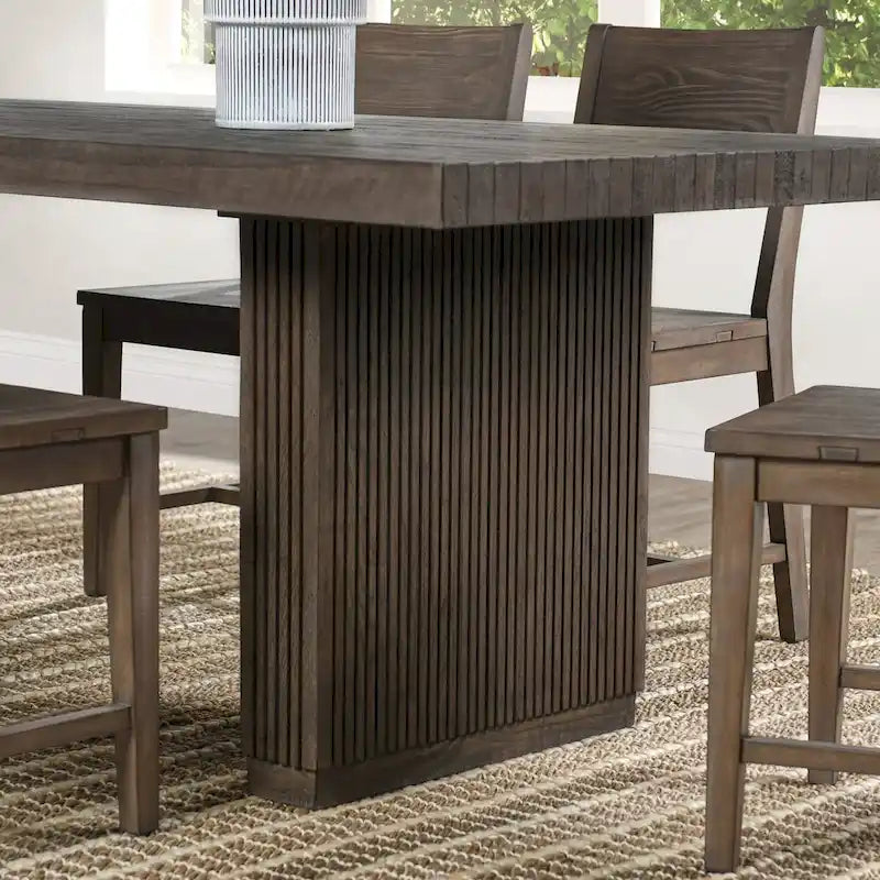 Table de salle à manger en pin recyclé de 82 pouces avec piètement rainuré